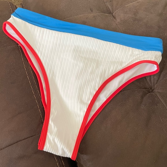 ROXY 🧨 HELLO JULY HIGH BOTTOMS NWT - Picture 5 of 8